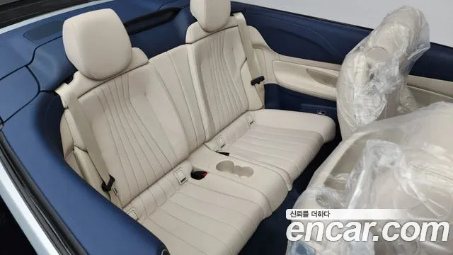 Mercedes-Benz E-Class — Фото автомобиля 12
