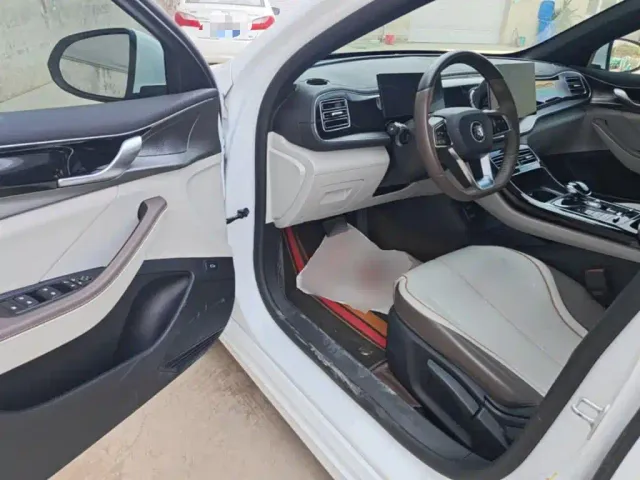 BYD Qin PLUS — Фото автомобиля 15