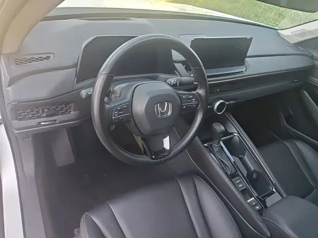 Honda Accord — Фото автомобиля 9