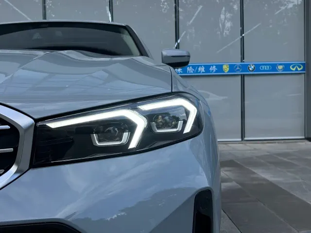BMW 3 Series — Фото автомобиля 5
