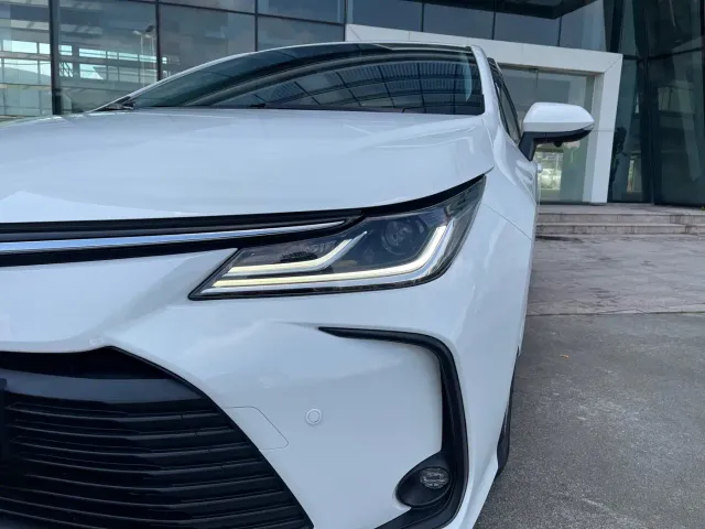 Toyota Corolla — Фото автомобиля 12
