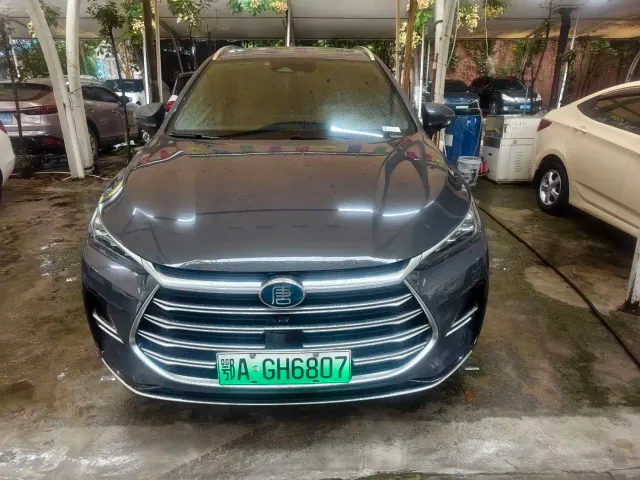 BYD Tang — Фото автомобиля 2