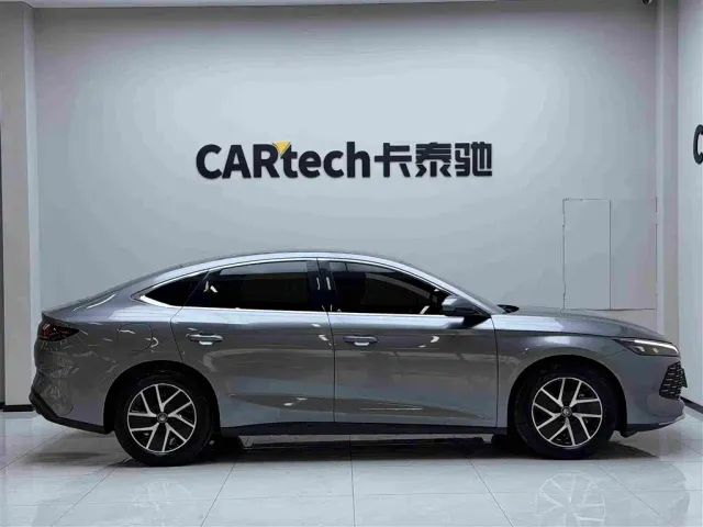 BYD Qin L — Фото автомобиля 6