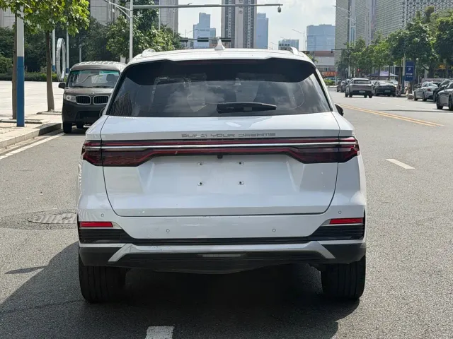 BYD Song Pro — Фото автомобиля 5