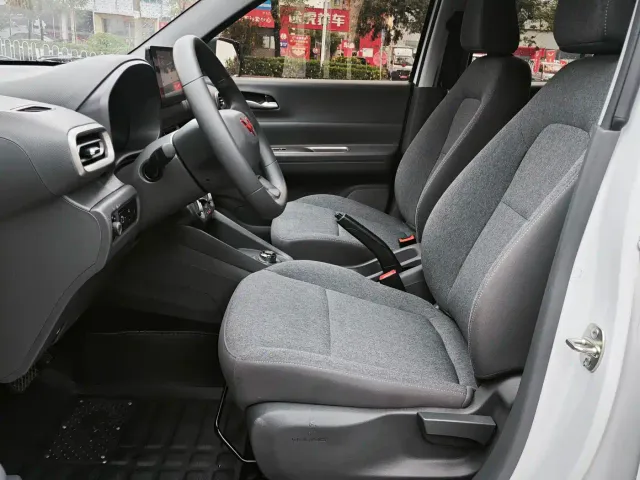 Wuling Hongguang — Фото автомобиля 5