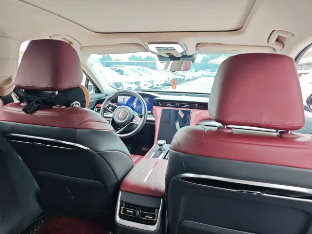 Hongqi H5 — Фото автомобиля 8