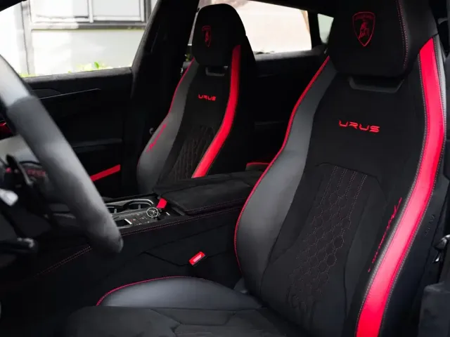 Lamborghini Urus — Фото автомобиля 22
