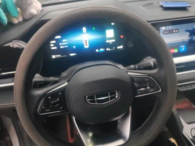 Geely Xingyue L — Фото автомобиля 15