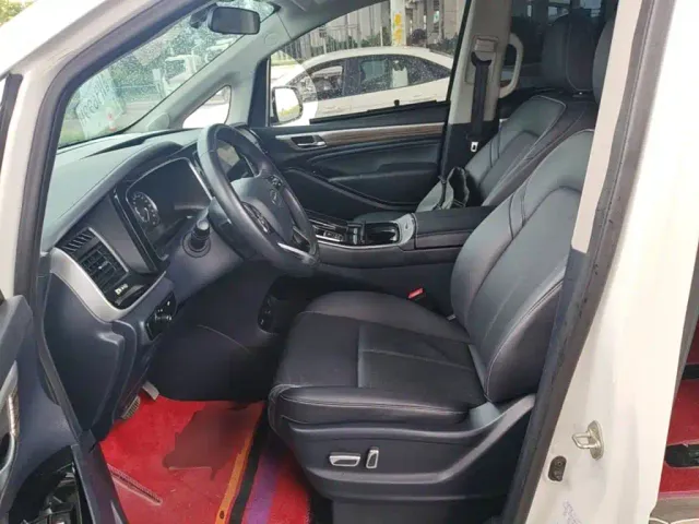 GAC Trumpchi M8 — Фото автомобиля 10