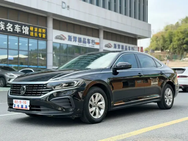 Фотография автомобиля — Volkswagen Passat