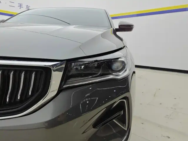 Geely Emgrand — Фото автомобиля 5