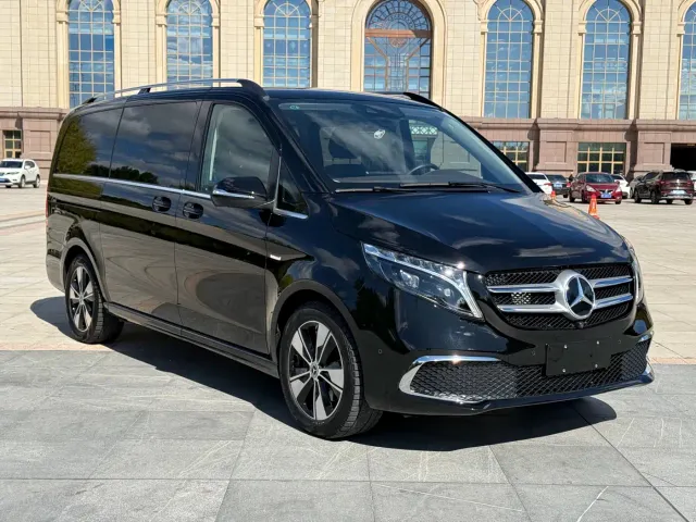 Mercedes-Benz V-Class — Фото автомобиля 2