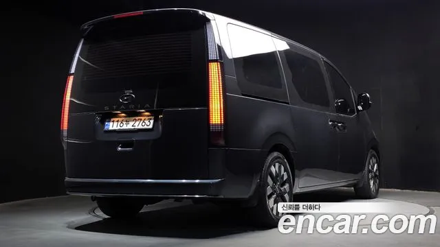 Hyundai Staria Staria Lounge 9 мест — Фото автомобиля 2