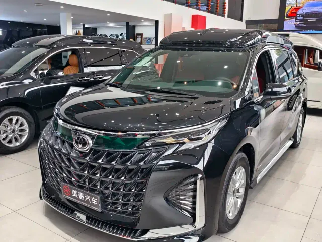Фотография автомобиля — Toyota Granvia