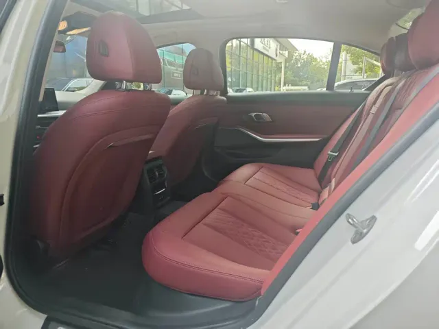 BMW 3 Series — Фото автомобиля 11