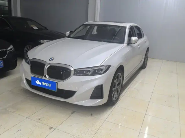 Фотография автомобиля — BMW i3