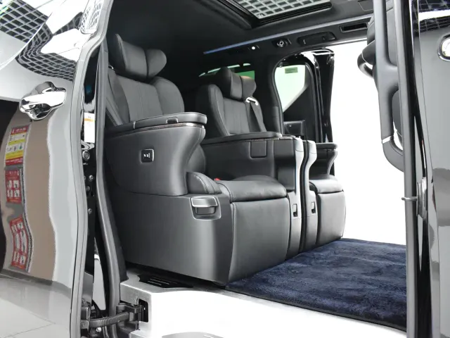 Toyota Vellfire — Фото автомобиля 19
