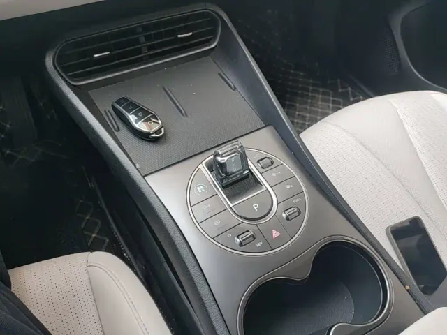 BYD Seal 05 DM-i — Фото автомобиля 13