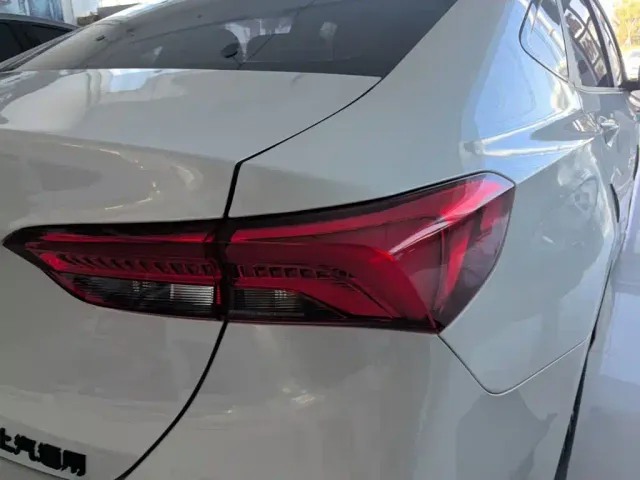 Buick Verano — Фото автомобиля 7