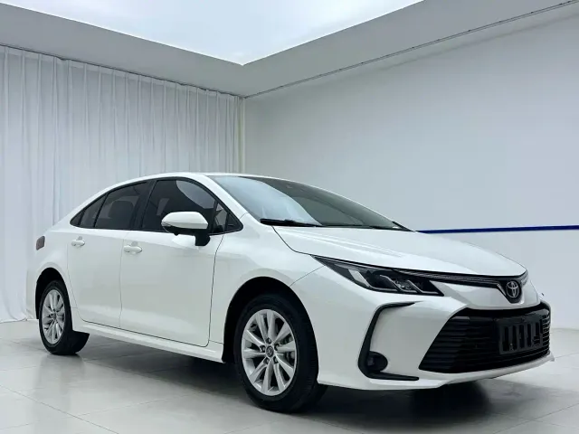 Toyota Corolla — Фото автомобиля 3