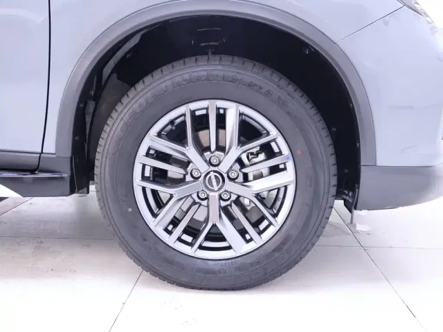 Nissan X-Trail — Фото автомобиля 6