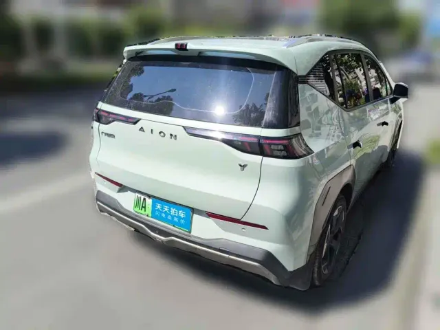 GAC Aion Y — Фото автомобиля 2