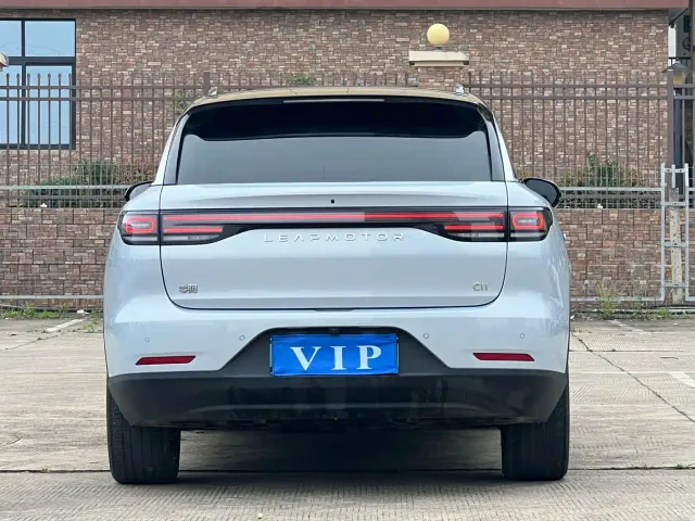 Leapmotor C11 — Фото автомобиля 8