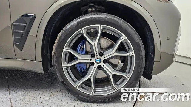 BMW X5 xDrive 40i M Sport — Фото автомобиля 20