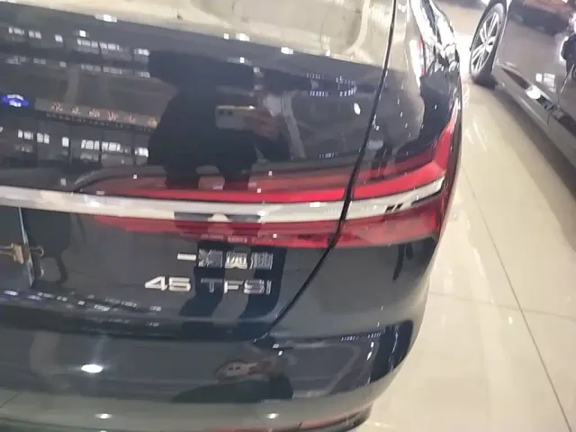 Audi A6L — Фото автомобиля 7