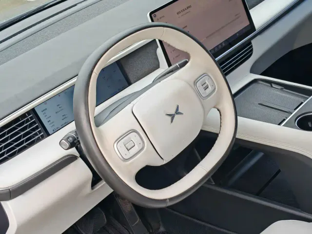 Xpeng G6 — Фото автомобиля 6