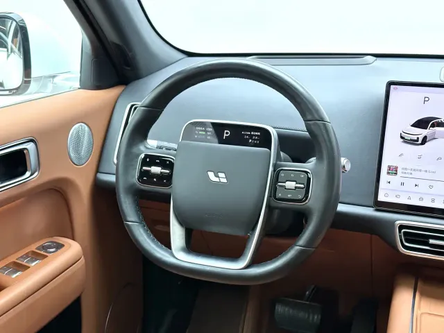 Li Auto L7 — Фото автомобиля 18