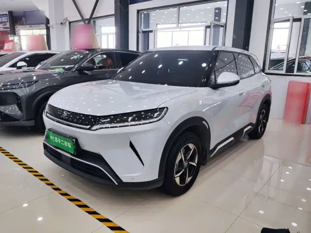 Фотография автомобиля — BYD Yuan UP