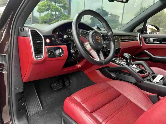 Porsche Cayenne New Energy 2021 Cayenne E-Hybrid 2.0T — Фото автомобиля 2