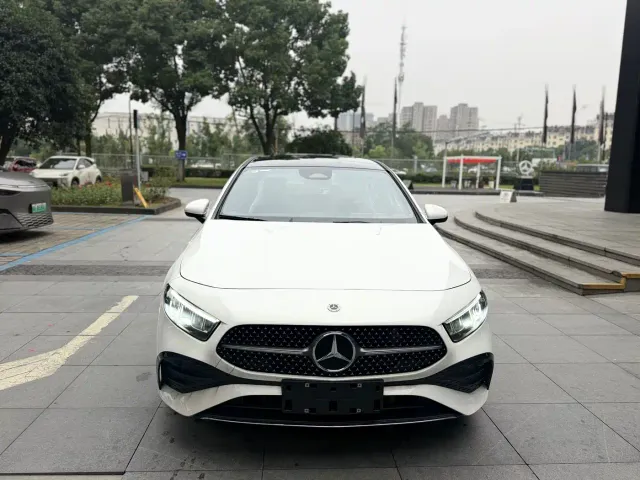 Mercedes-Benz A-Class — Фото автомобиля 2
