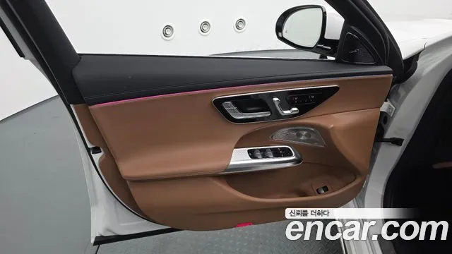 Mercedes-Benz E-Class W214 — Фото автомобиля 13