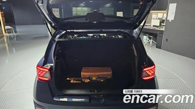 Hyundai Venue — Фото автомобиля 26