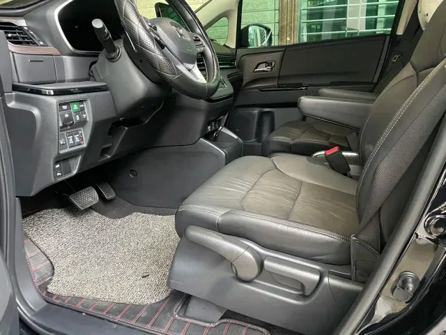 Honda Odyssey — Фото автомобиля 7