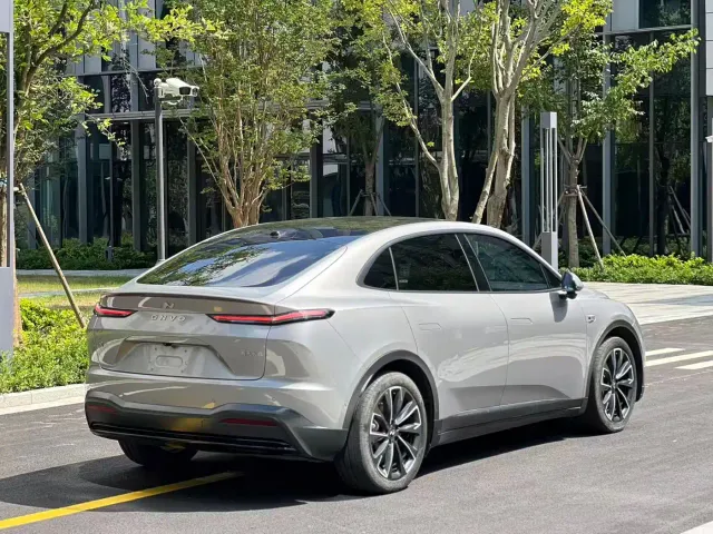 Onvo L60 — Фото автомобиля 4