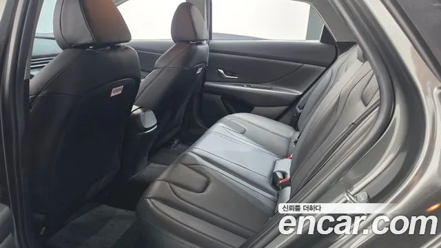 Hyundai Avante CN7 — Фото автомобиля 27
