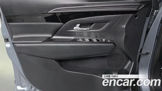 KGM Korando Beautiful — Фото автомобиля 13