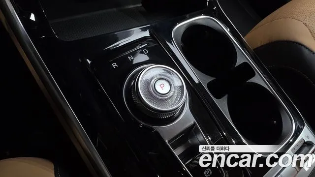 Kia Canival Carnival 4 поколение Бензин 9 мест Signature — Фото автомобиля 9