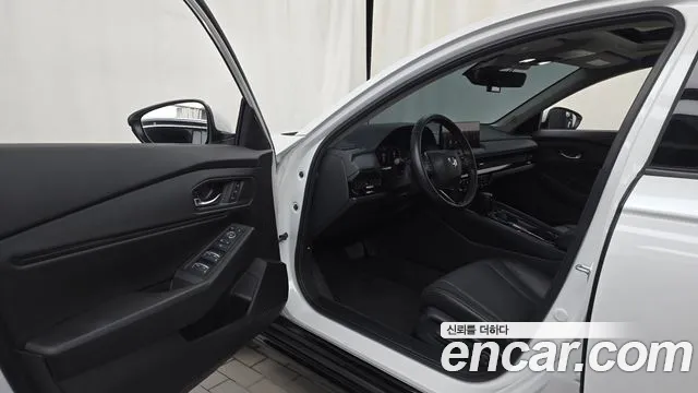 Honda Accord Generation 11 — Фото автомобиля 10