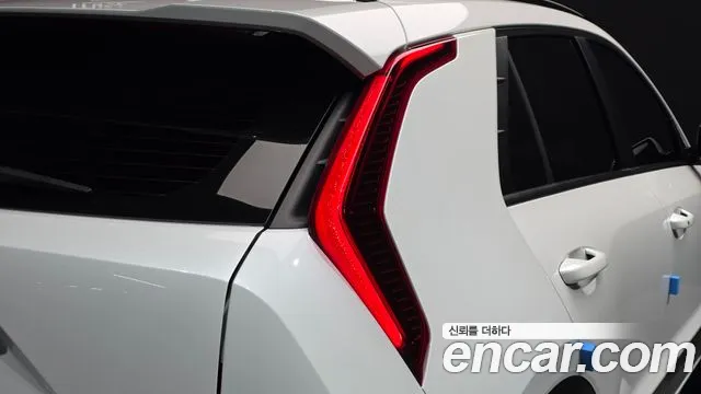Kia Niro The All New — Фото автомобиля 8