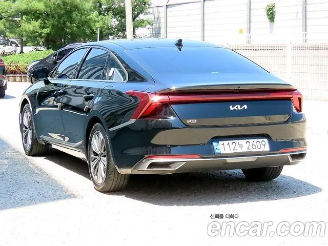 Kia K8 — Фото автомобиля 3