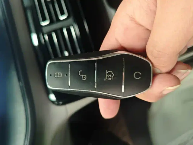 BYD Qin PLUS — Фото автомобиля 8