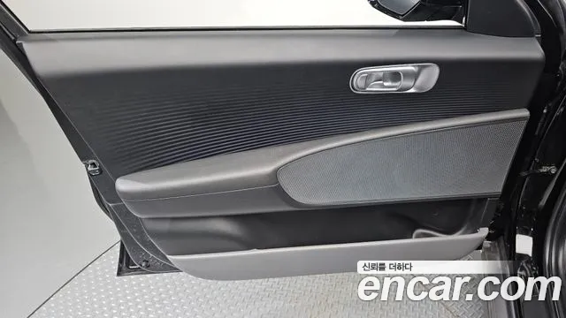 Hyundai Ioniq 6 — Фото автомобиля 12