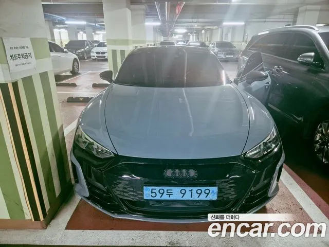 Audi RS e-tron GT — Фото автомобиля 9