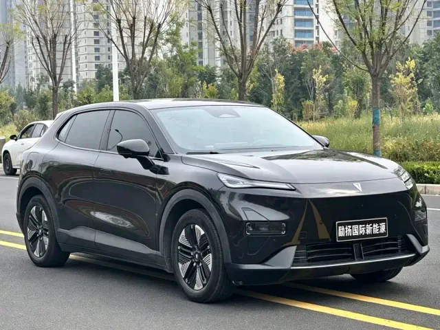 Deepal S05 — Фото автомобиля 3