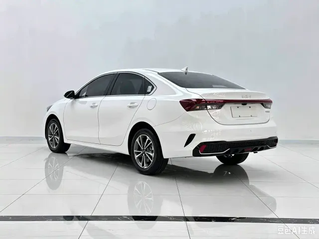 Kia K3 — Фото автомобиля 7