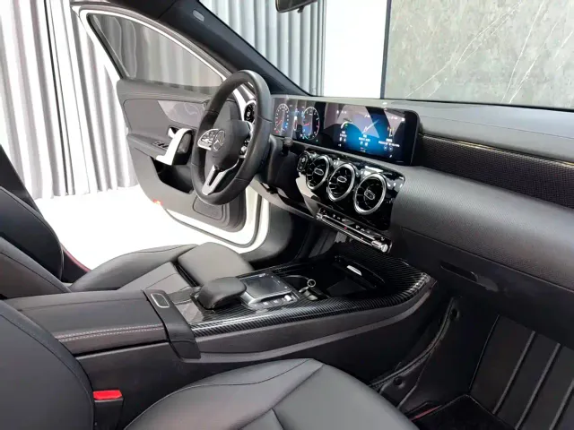 Mercedes-Benz A-Class — Фото автомобиля 17